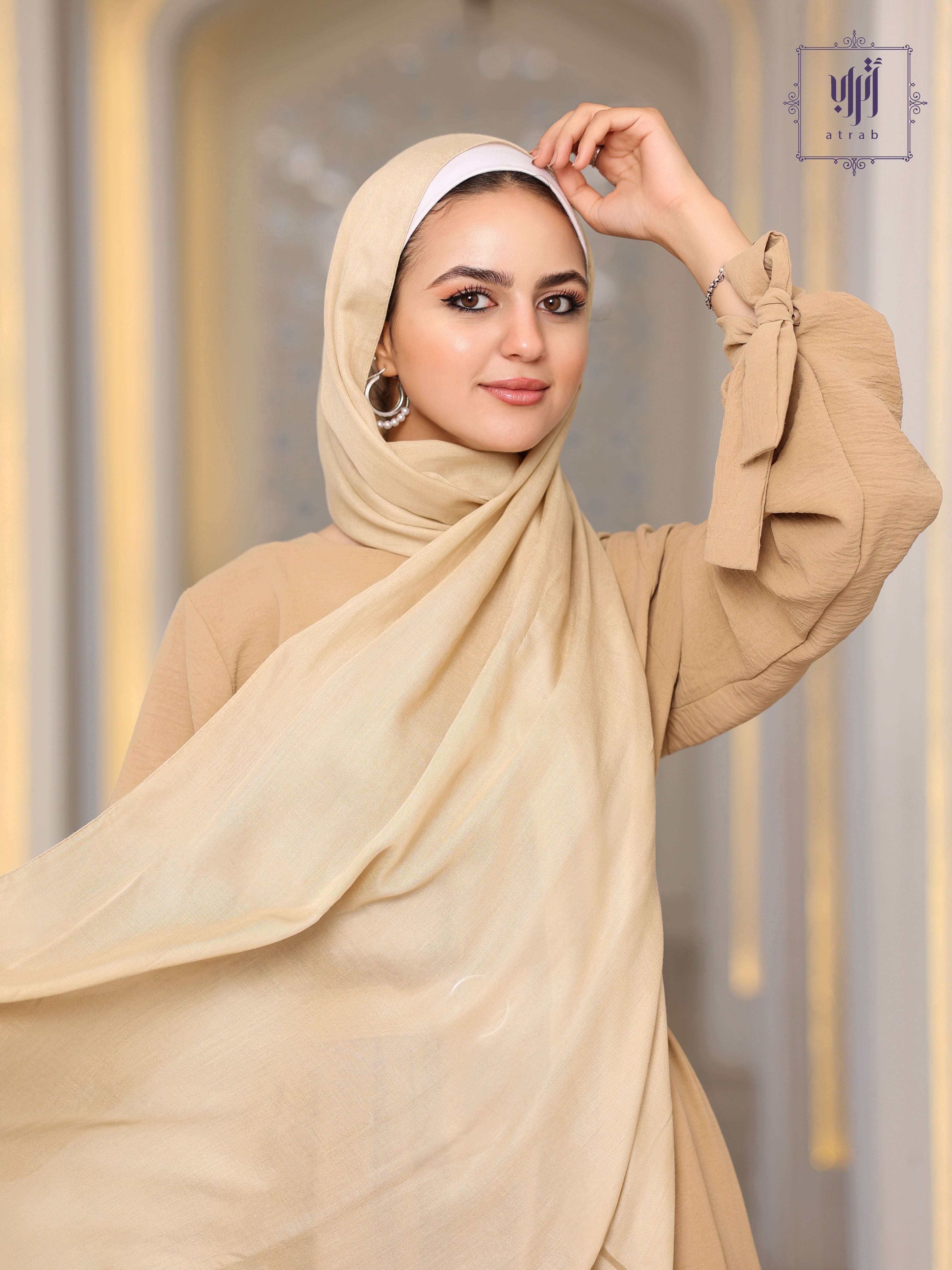 Beige scarf
