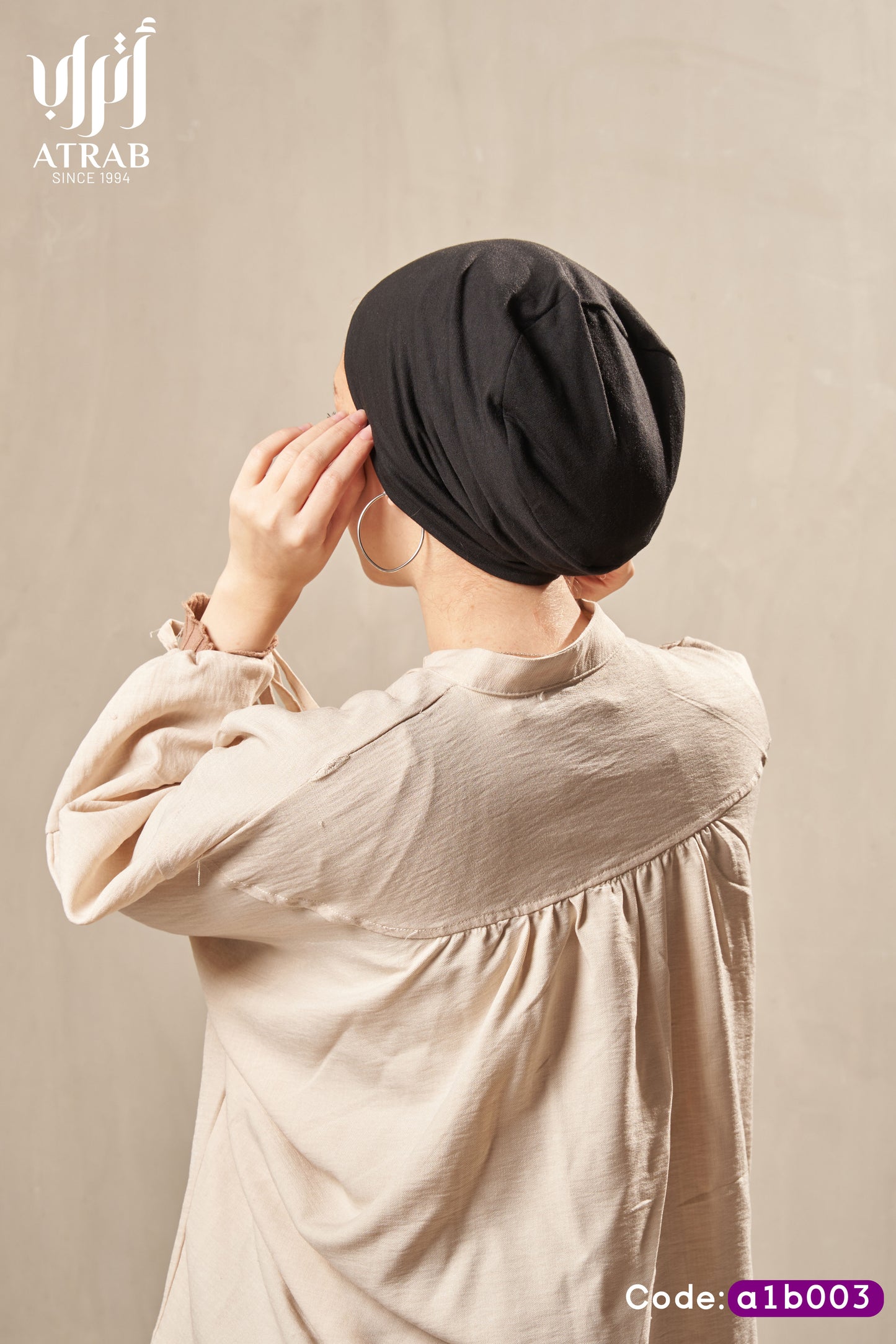 Black bonnet without sewing
