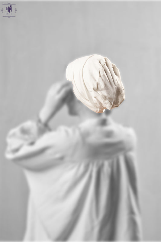 Off White bonnet without sewing